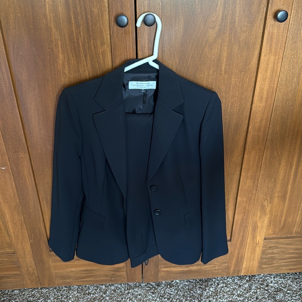 Tahari Black Pant Suit, worn once. Size 2 Petite